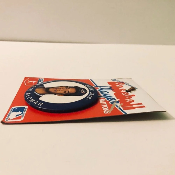 Vtg Roberto Alomar Baseball Player Button Toronto  Blue Jays - Picture 10 of 13